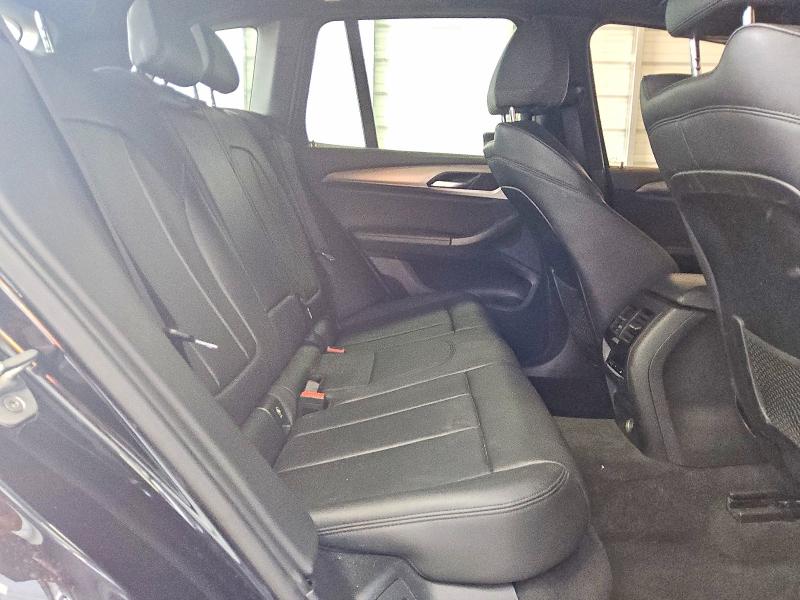51761656 :رقم المزاد ، 5UXTS3C50J0Y96980 vin ، 2018 Bmw X3 مزاد بيع