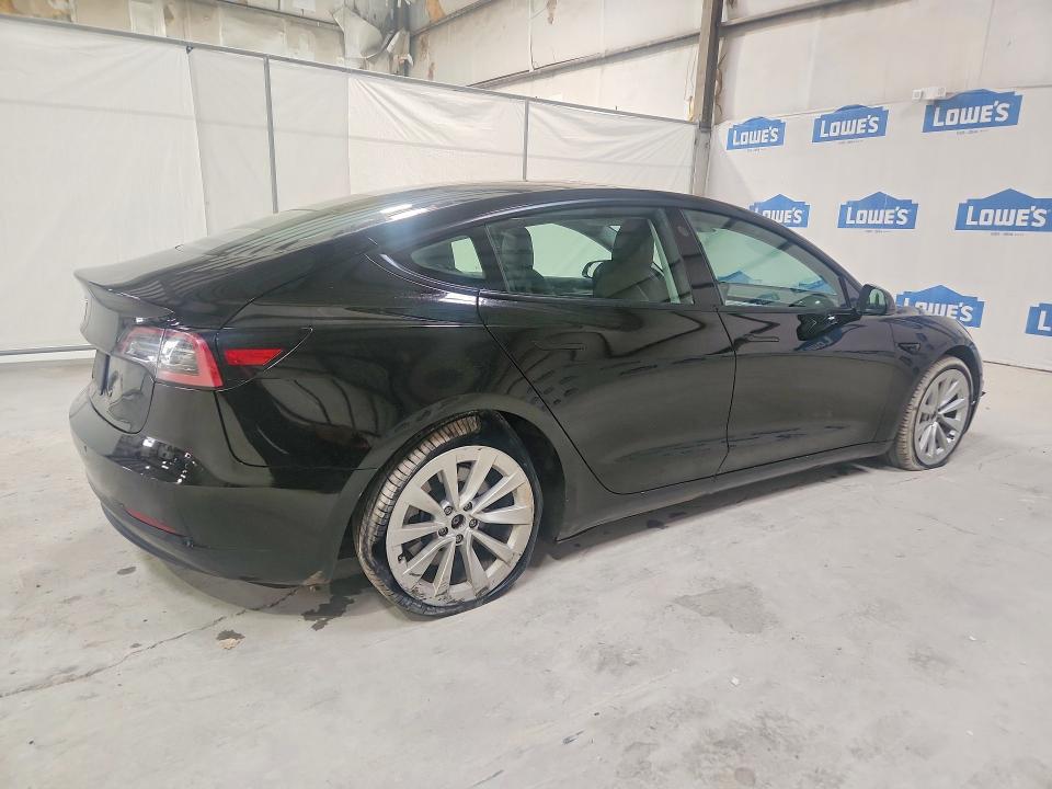 55599536 :رقم المزاد ، 5YJ3E1EA4NF372035 vin ، 2022 Tesla Model 3 مزاد بيع