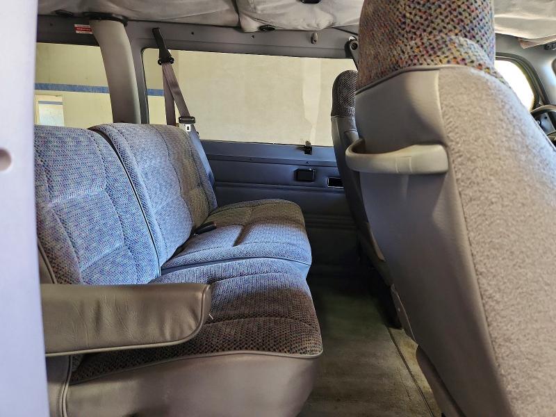 51744926 :رقم المزاد ، 2B6KB31Z6XK524395 vin ، 1999 Dodge Ram Van مزاد بيع