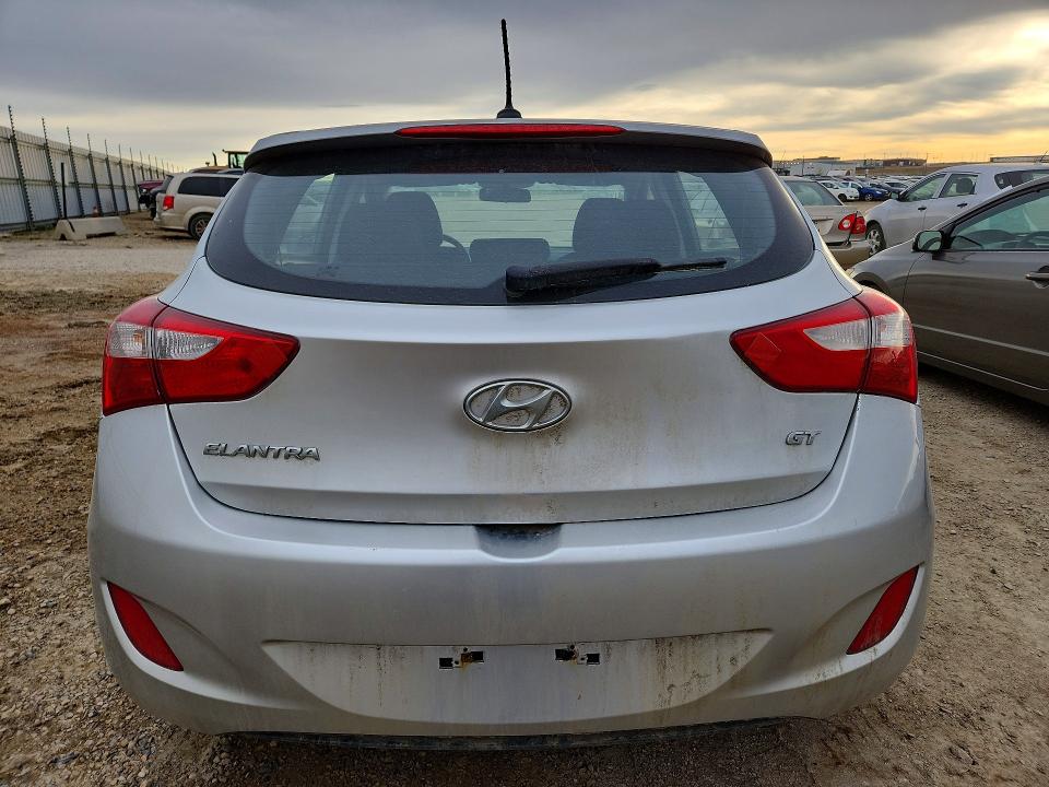 2016 Hyundai Elantra Gt მანქანა იყიდება აუქციონზე, vin: KMHD25LH8GU267542, აუქციონის ნომერი: 53040116