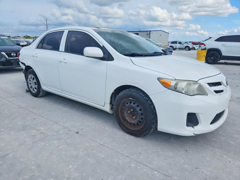 55210426 :رقم المزاد ، 5YFBU4EE8DP223035 vin ، 2013 Toyota Corolla مزاد بيع