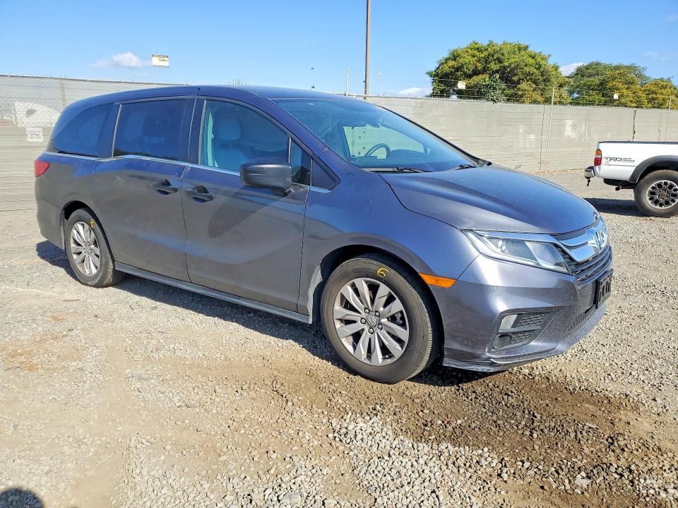55463296 :رقم المزاد ، 5FNRL6H28JB036111 vin ، 2018 Honda Odyssey مزاد بيع