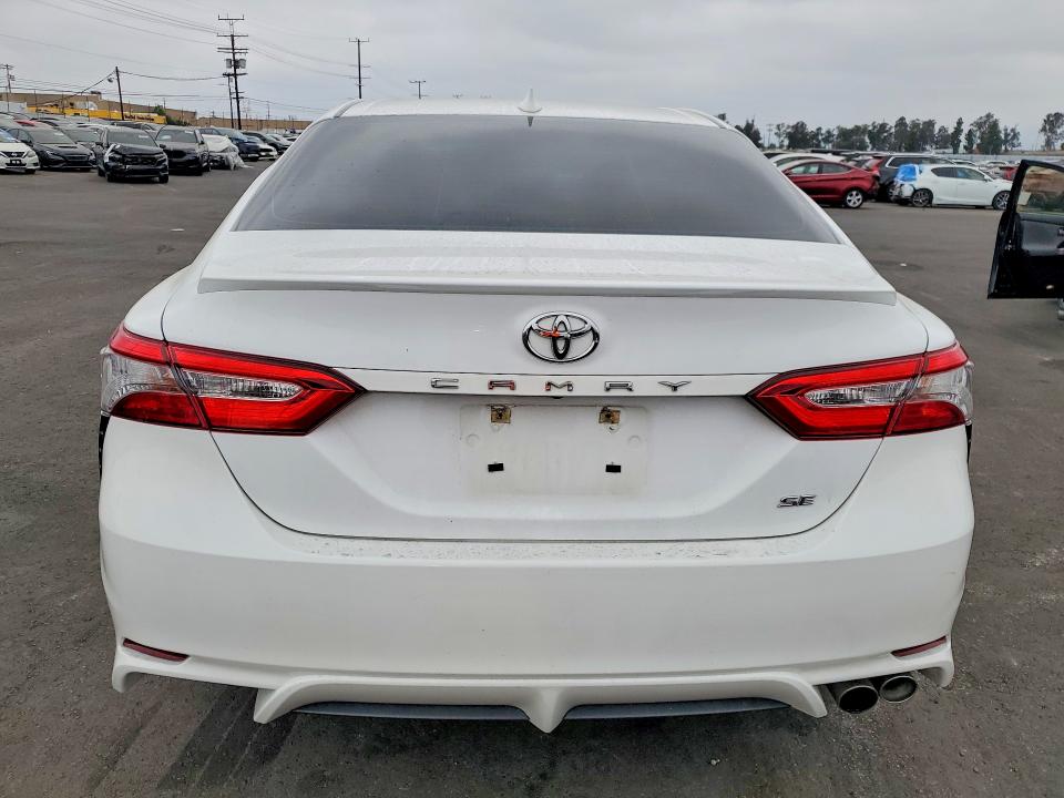2019 Toyota Camry მანქანა იყიდება აუქციონზე, vin: 4T1B11HK6KU231560, აუქციონის ნომერი: 53299576