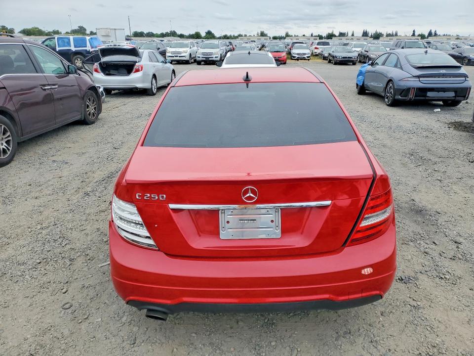 Продажа на аукционе авто 2014 Mercedes-benz C, vin: WDDGF4HB3EA888003, номер лота: 51583206