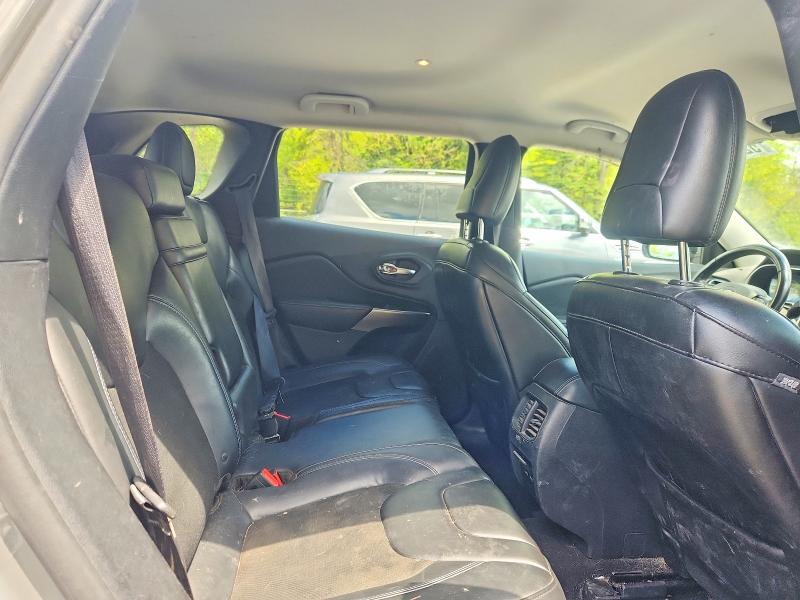 52646786 :رقم المزاد ، 1C4PJMLB6KD390341 vin ، 2019 Jeep Cherokee مزاد بيع