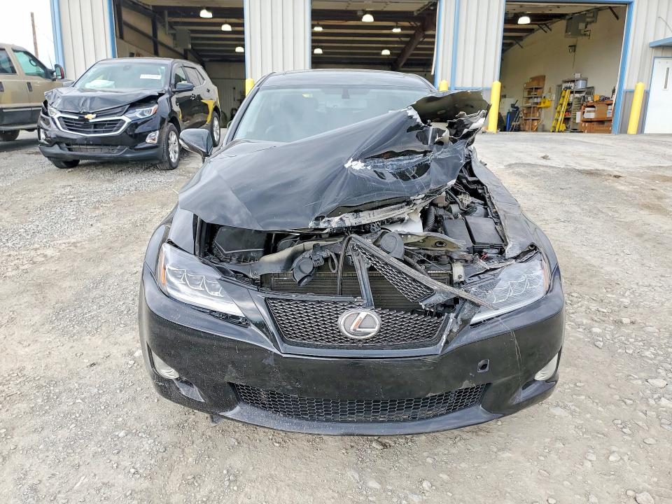 52952156 :رقم المزاد ، JTHBE262295022630 vin ، 2009 Lexus Is مزاد بيع