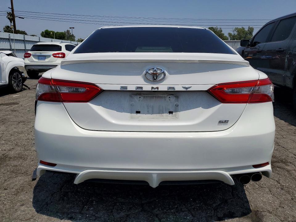 52930456 :رقم المزاد ، JTNB11HK8J3039867 vin ، 2018 Toyota Camry مزاد بيع