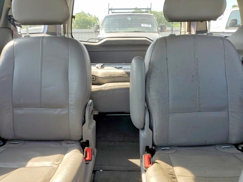 53963256 :رقم المزاد ، 2FMZA524X1BA82414 vin ، 2001 Ford Windstar مزاد بيع