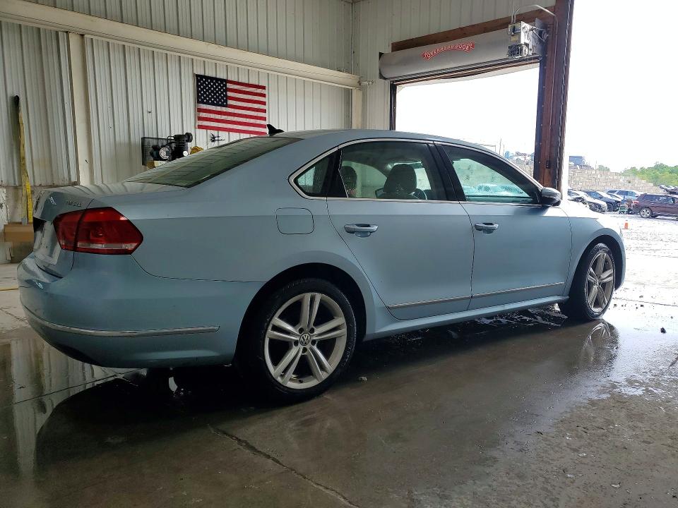51538476 :رقم المزاد ، 1VWCN7A31CC020063 vin ، 2012 Volkswagen Passat مزاد بيع