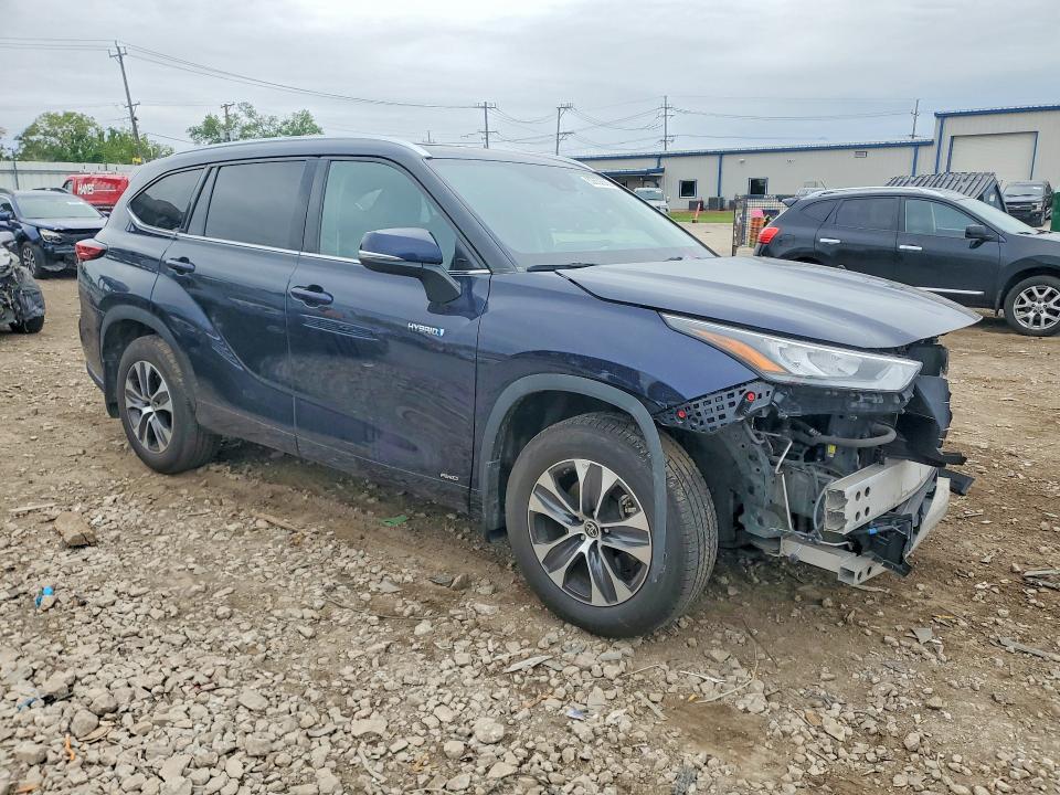 Auction sale of the 2020 Toyota Highlander, vin: 5TDGBRCH9LS503915, lot number: 53653856