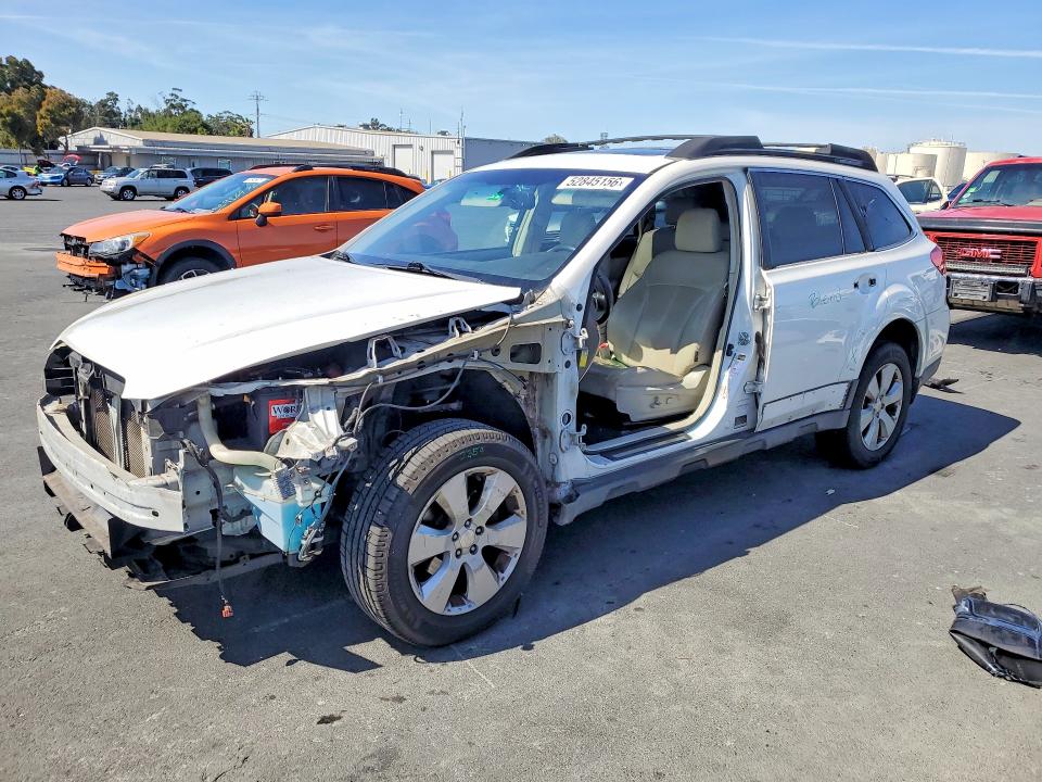2011 Subaru Outback მანქანა იყიდება აუქციონზე, vin: 4S4BRBKC6B3404256, აუქციონის ნომერი: 52845156