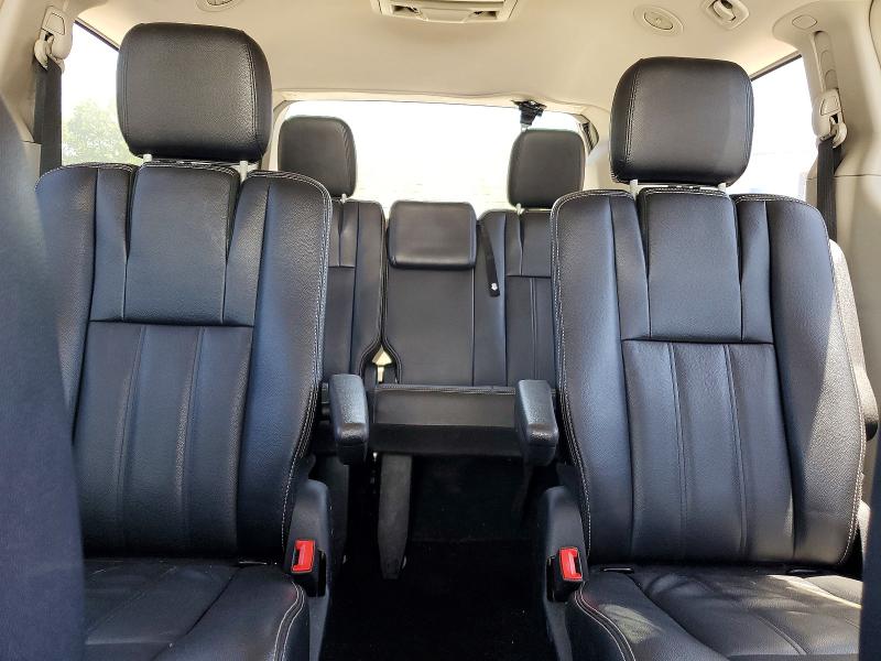 Auction sale of the 2015 Chrysler Town & Country, vin: 2C4RC1BG7FR552270, lot number: 53924876