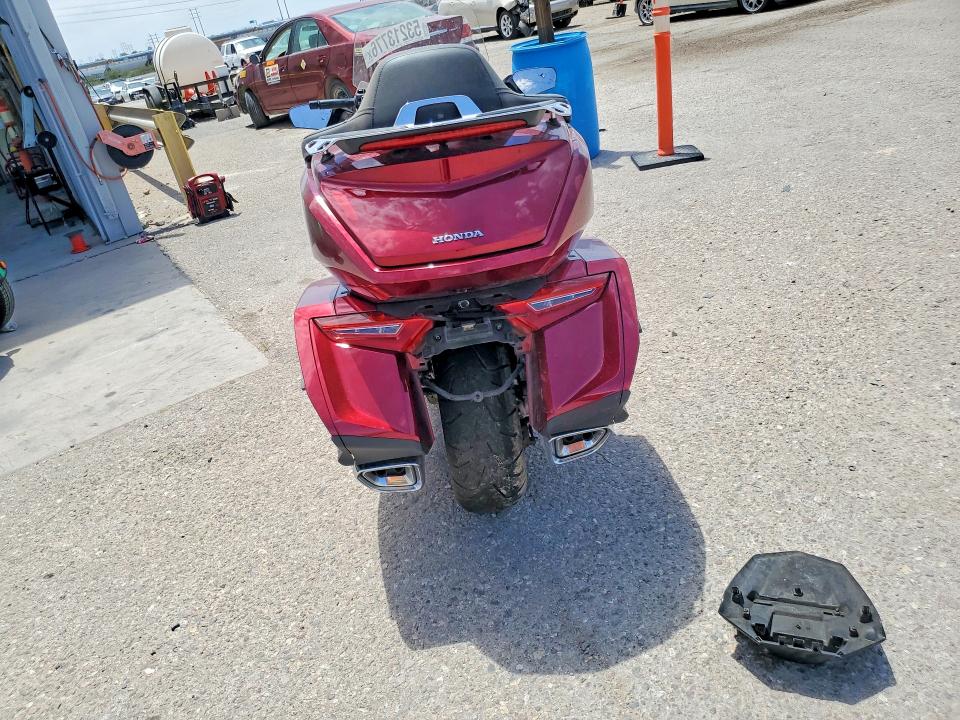 Продажа на аукционе авто 2018 Honda Gl1800, vin: JH2SC7952JK002711, номер лота: 53213776