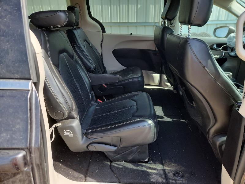 53303206 :رقم المزاد ، 2C4RC1DG0LR264714 vin ، 2020 Chrysler Voyager مزاد بيع
