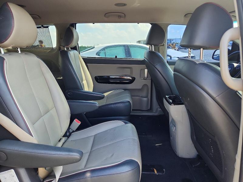 Продаж на аукціоні авто 2017 Kia Sedona, vin: KNDMC5C15H6325794, номер лоту: 53049356