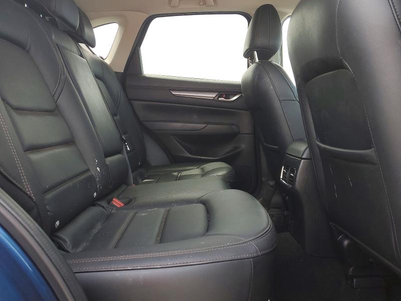 Продажа на аукционе авто 2022 Mazda Cx-5, vin: JM3KFBCMXN1571585, номер лота: 53104736