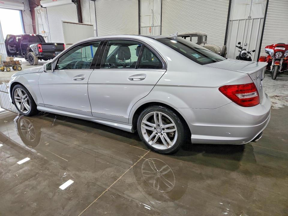 51885516 :رقم المزاد ، WDDGF8AB8EA934653 vin ، 2014 Mercedes-benz C مزاد بيع
