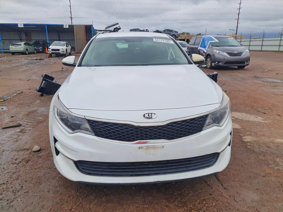 2017 Kia Optima მანქანა იყიდება აუქციონზე, vin: 5XXGT4L32HG133873, აუქციონის ნომერი: 54174186