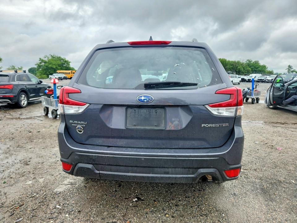 2021 Subaru Forester მანქანა იყიდება აუქციონზე, vin: JF2SKADC9MH493635, აუქციონის ნომერი: 55241506