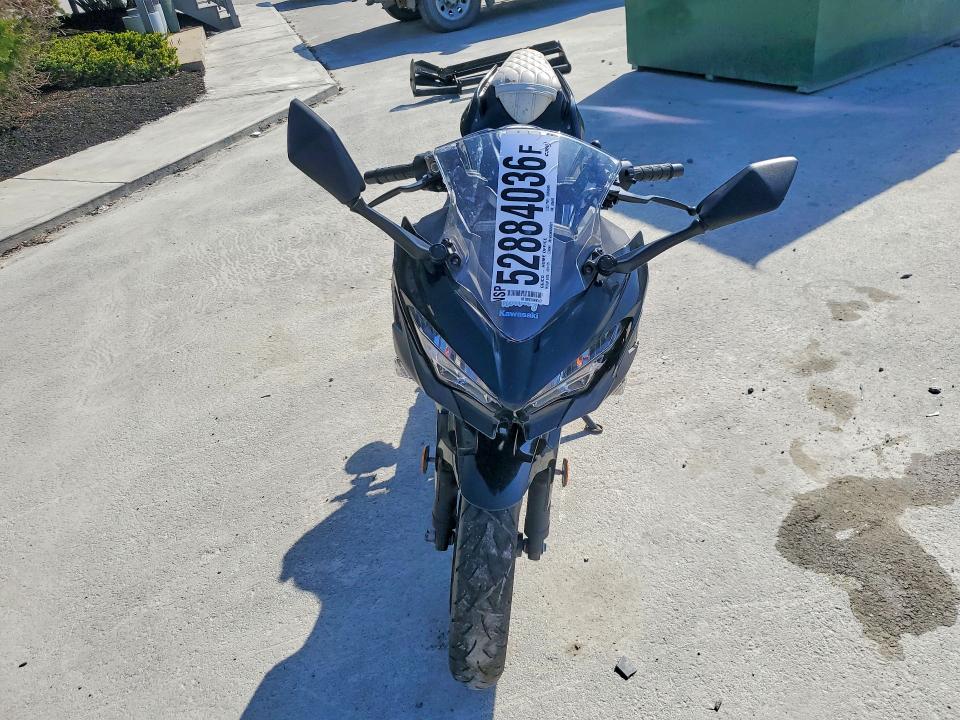 Продажа на аукционе авто 2019 Kawasaki Ex400, vin: JKAEXKH17KDA39493, номер лота: 52884036