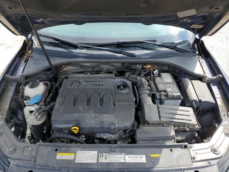 2015 Volkswagen Passat მანქანა იყიდება აუქციონზე, vin: 1VWBV7A33FC014233, აუქციონის ნომერი: 54205726
