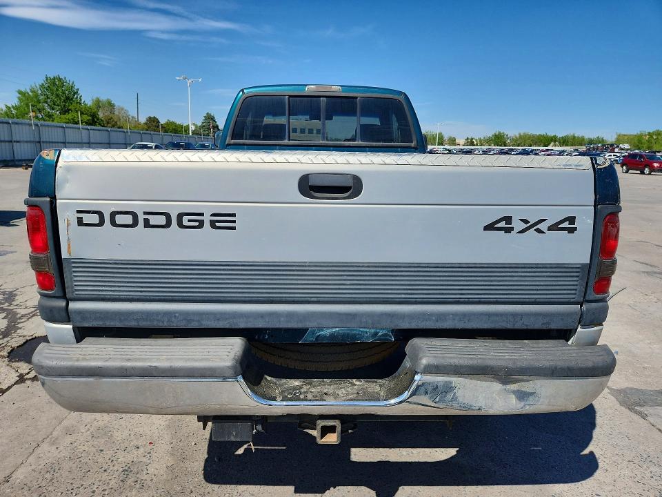 1997 Dodge 2500 Ram მანქანა იყიდება აუქციონზე, vin: 3B7KF23D4VG824460, აუქციონის ნომერი: 53341516