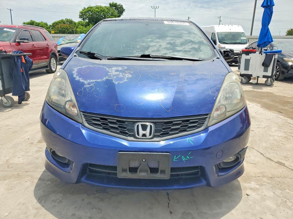 53618286 :رقم المزاد ، JHMGE8H51DC040928 vin ، 2013 Honda Fit مزاد بيع