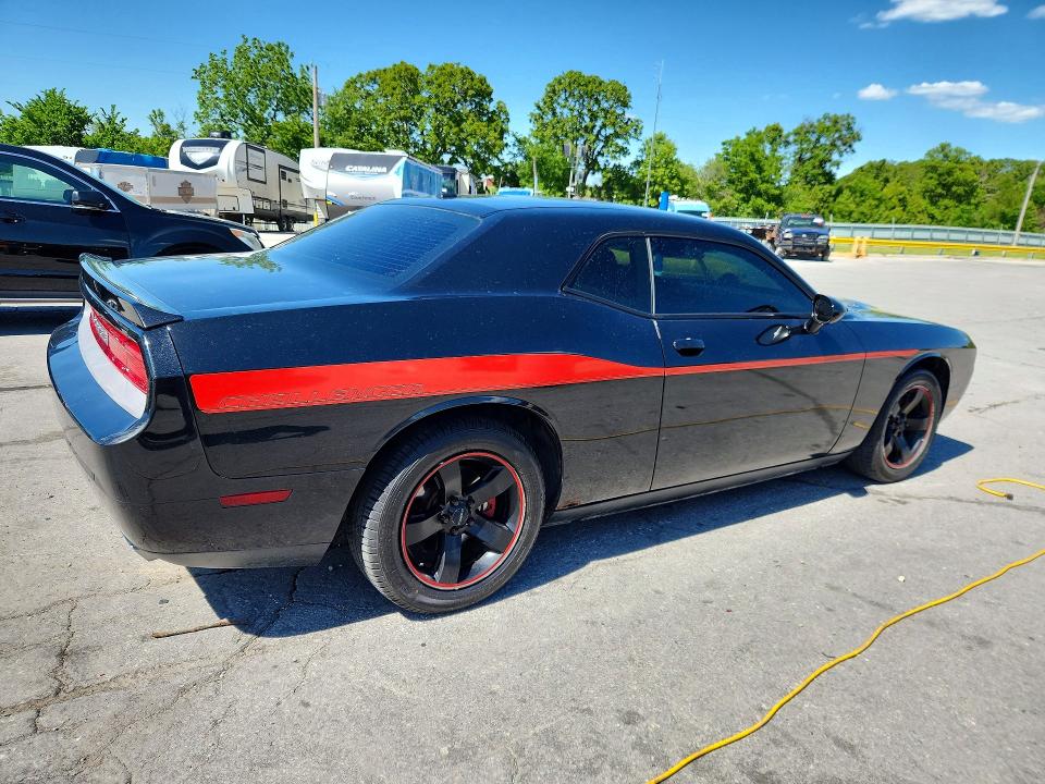 52418596 :رقم المزاد ، 2C3CDYBT1DH602984 vin ، 2013 Dodge Challenger مزاد بيع