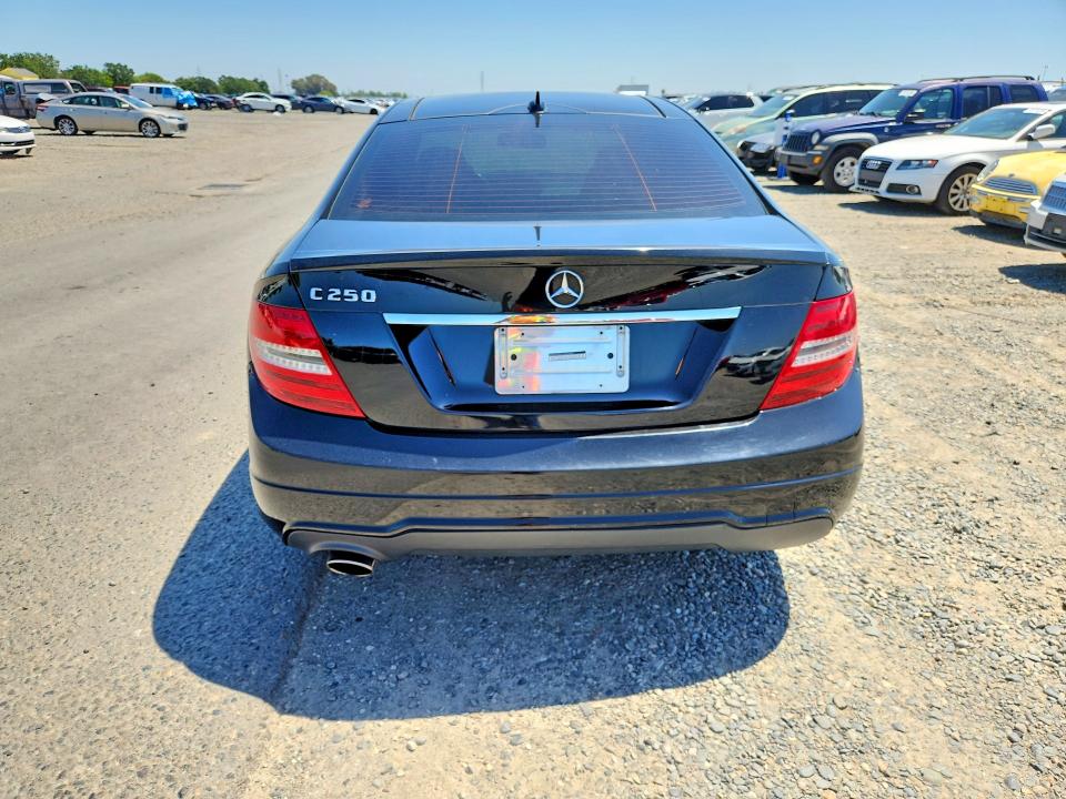 Продаж на аукціоні авто 2014 Mercedes-benz C, vin: WDDGJ4HBXEG209078, номер лоту: 52526596