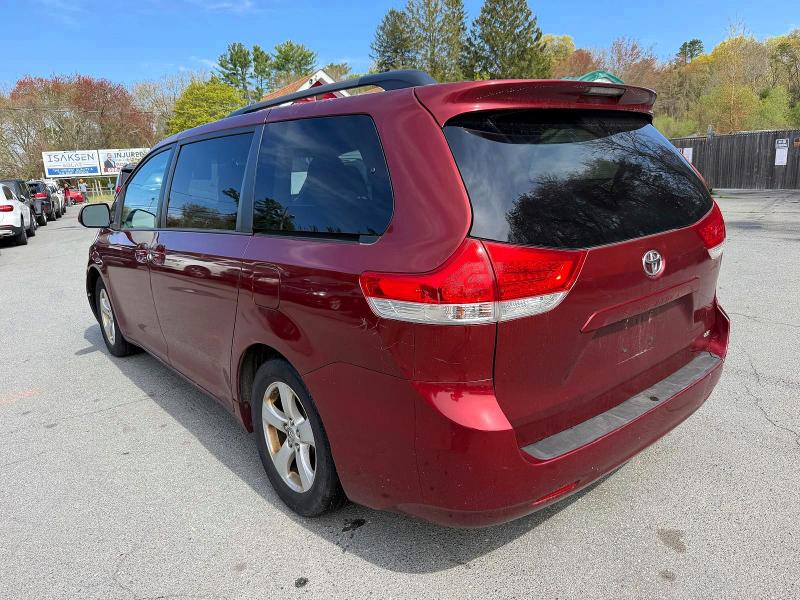 53560116 :رقم المزاد ، 5TDKK3DC1BS078788 vin ، 2011 Toyota Sienna مزاد بيع