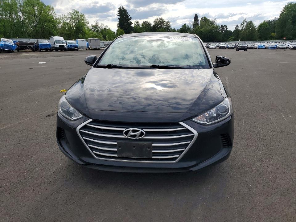 55364186 :رقم المزاد ، 5NPD74LF1JH338466 vin ، 2018 Hyundai Elantra مزاد بيع