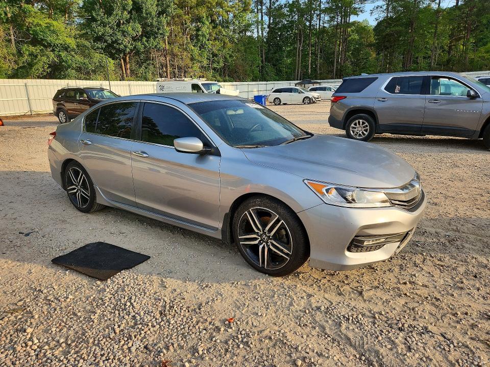 Продаж на аукціоні авто 2017 Honda Accord, vin: 1HGCR2F18HA128556, номер лоту: 54716126