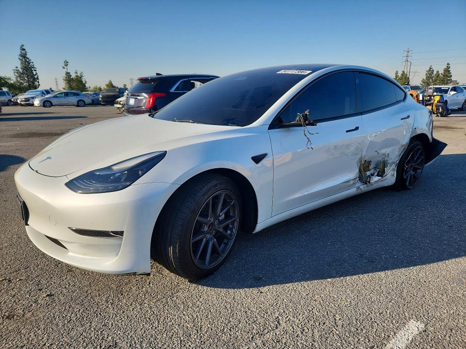 Auction sale of the 2023 Tesla Model 3, vin: 5YJ3E1EA3PF596013, lot number: 54117386