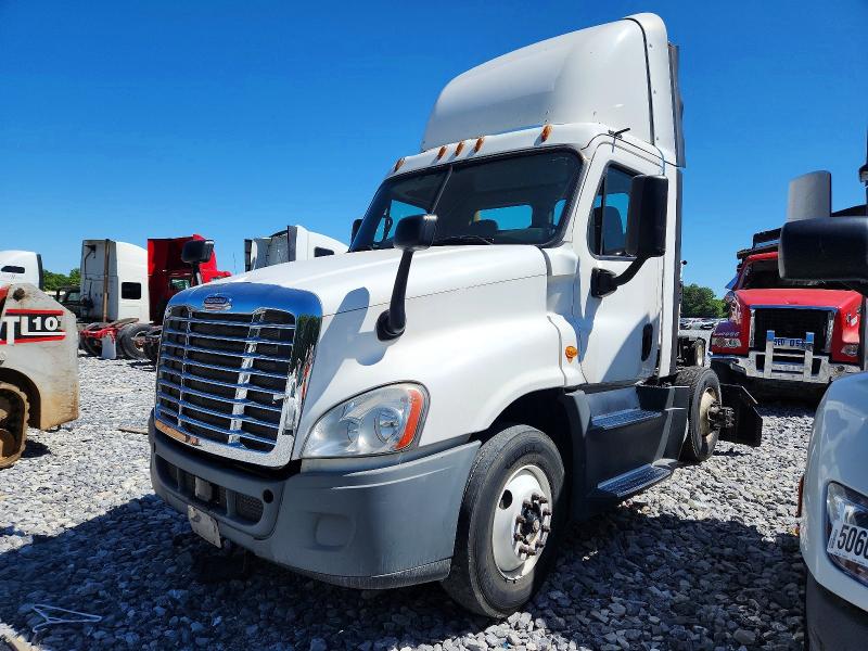 2016 Freightliner Cascadia 125 მანქანა იყიდება აუქციონზე, vin: 1FUBGEDV5GLHC5715, აუქციონის ნომერი: 50612986