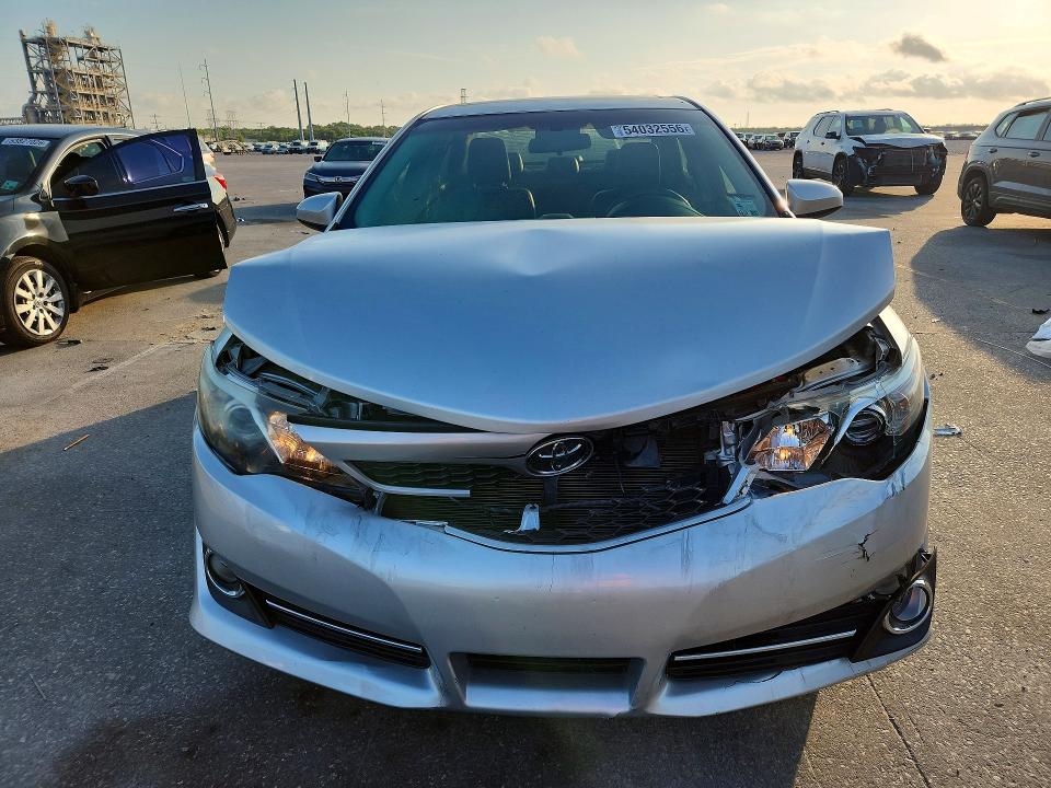 54032556 :رقم المزاد ، 4T1BF1FK9CU103514 vin ، 2012 Toyota Camry مزاد بيع