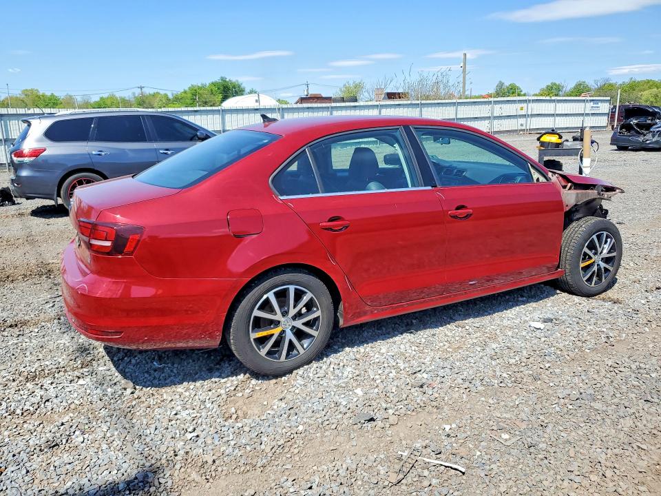 51509916 :رقم المزاد ، 3VWDB7AJ4JM259260 vin ، 2018 Volkswagen Jetta مزاد بيع