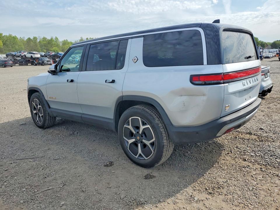 52098546 :رقم المزاد ، 7PDSGABA3RN034071 vin ، 2024 Rivian R1s مزاد بيع