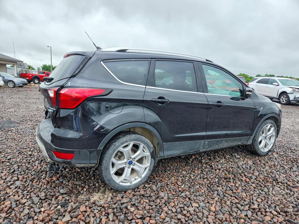 2019 Ford Escape მანქანა იყიდება აუქციონზე, vin: 1FMCU9J94KUC26312, აუქციონის ნომერი: 53746616
