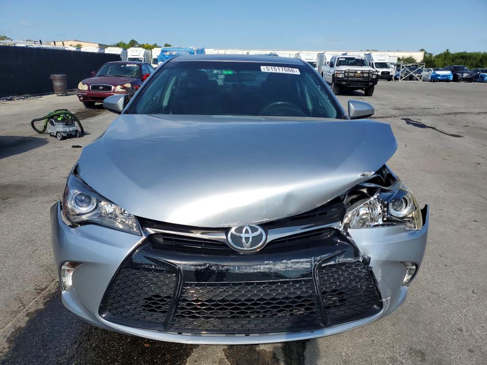 2017 Toyota Camry მანქანა იყიდება აუქციონზე, vin: 4T1BF1FK1HU763182, აუქციონის ნომერი: 51517086