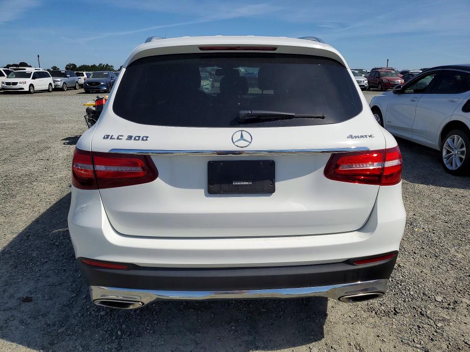 53184656 :رقم المزاد ، WDC0G4KB8JV076114 vin ، 2018 Mercedes-benz Glc مزاد بيع