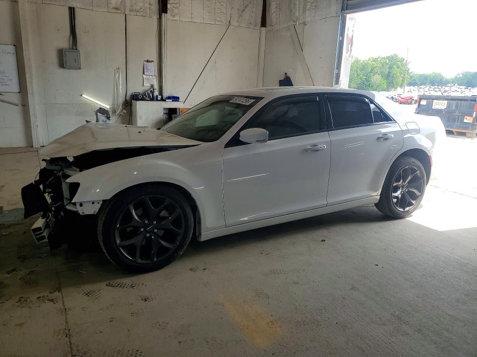 2023 Chrysler 300 მანქანა იყიდება აუქციონზე, vin: 2C3CCABG6PH637148, აუქციონის ნომერი: 54141296