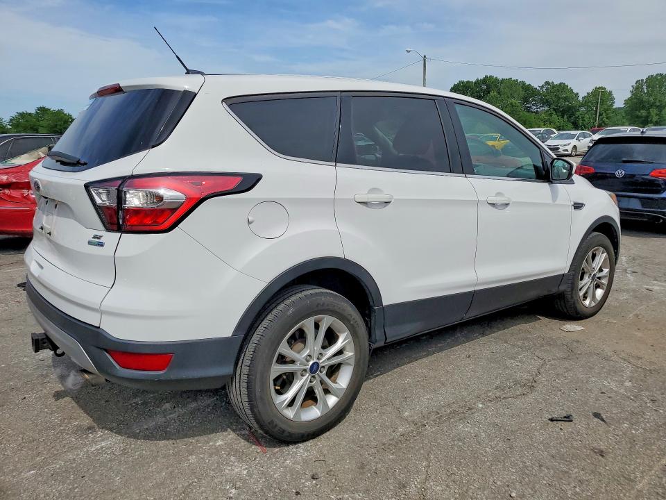 Продажа на аукционе авто 2017 Ford Escape, vin: 1FMCU9G90HUE32713, номер лота: 55539416