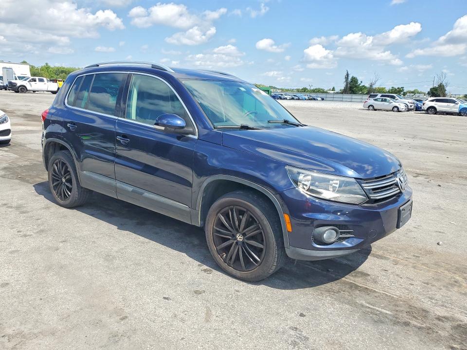 54011146 :رقم المزاد ، WVGBV7AX2FW599130 vin ، 2015 Volkswagen Tiguan مزاد بيع