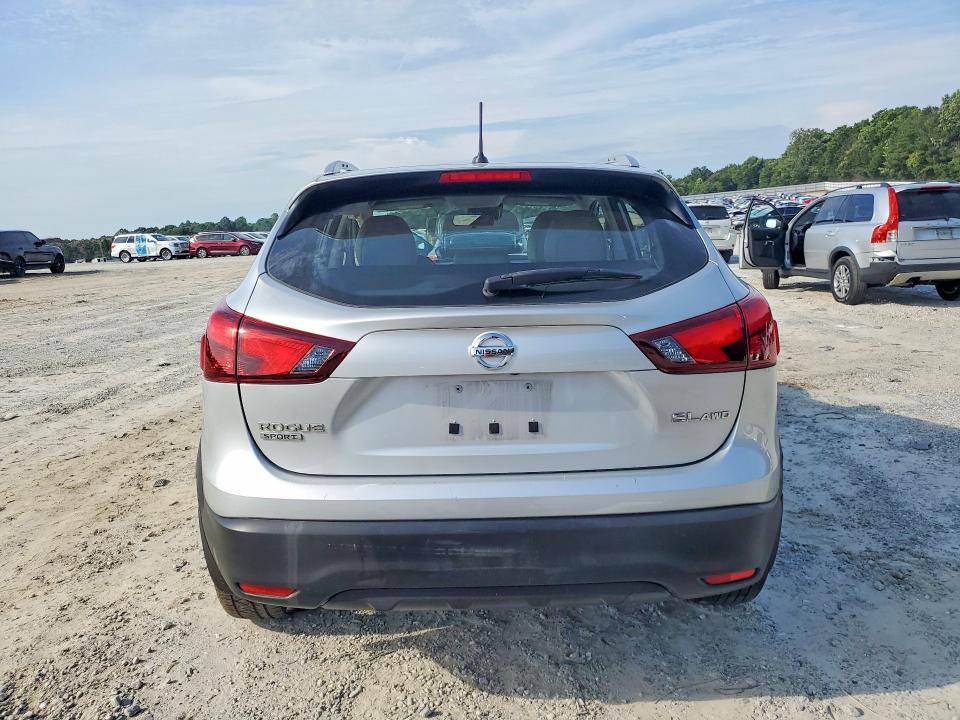 Продажа на аукционе авто 2018 Nissan Rogue Sport, vin: JN1BJ1CR1JW600310, номер лота: 55170336