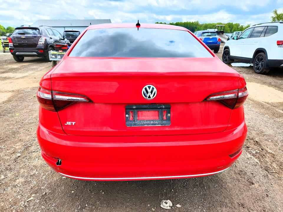52911396 :رقم المزاد ، 3VWN57BUXKM226852 vin ، 2019 Volkswagen Jetta مزاد بيع