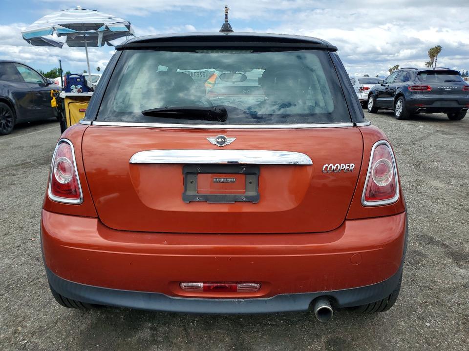 2013 Mini Cooper მანქანა იყიდება აუქციონზე, vin: WMWSU3C5XDT687284, აუქციონის ნომერი: 52574546