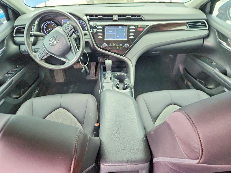 54991886 :رقم المزاد ، 4T1B11HK3KU261180 vin ، 2019 Toyota Camry مزاد بيع