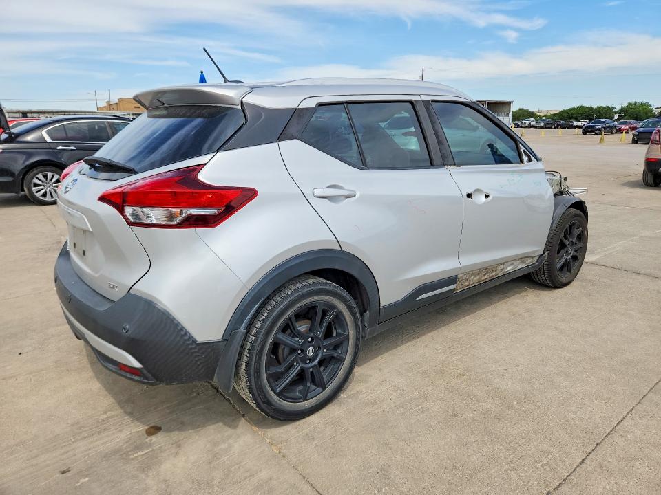 52192586 :رقم المزاد ، 3N1CP5DV9LL507839 vin ، 2020 Nissan Kicks مزاد بيع