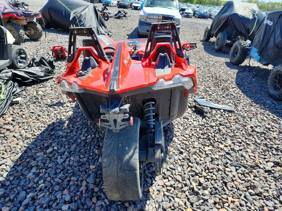 2015 Polaris Slingshot მანქანა იყიდება აუქციონზე, vin: 57XAAPFAXF5101317, აუქციონის ნომერი: 52997246