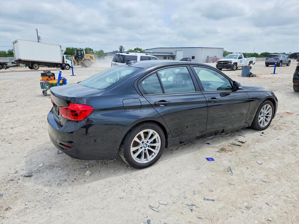 52484436 :رقم المزاد ، WBA8E1G59JNU90189 vin ، 2018 Bmw 320 مزاد بيع